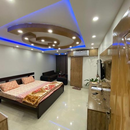 One Bed Lovely Apartment Rawalpindi Buitenkant foto